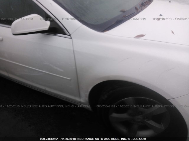 1G1ZC5EU4BF389564 - 2011 CHEVROLET MALIBU 1LT WHITE photo 6