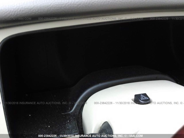 5LMFU28RX4LJ30488 - 2004 LINCOLN NAVIGATOR 红色 照片 7