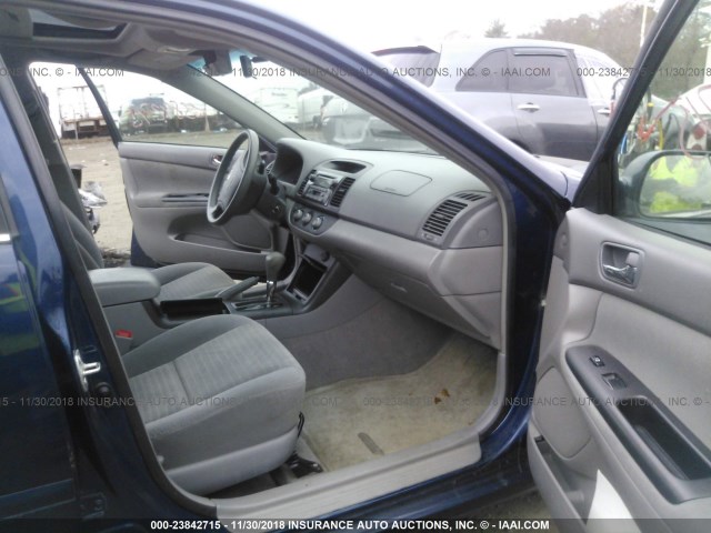4T1BE32K56U118777 - 2006 TOYOTA CAMRY LE/XLE/SE BLUE photo 5