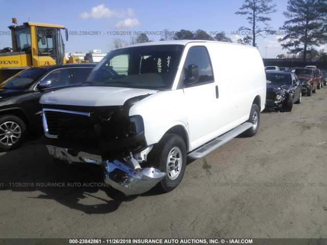 1GTW7AFG7J1911566 - 2018 GMC SAVANA G2500 WHITE photo 2