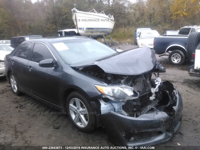 4T1BF1FK3CU011668 - 2012 TOYOTA CAMRY SE/LE/XLE GRAY photo 1