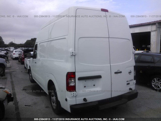 1N6BF0LX4FN806139 - 2015 NISSAN NV 2500 WHITE photo 3