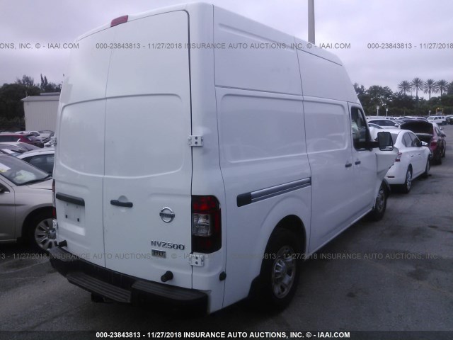 1N6BF0LX4FN806139 - 2015 NISSAN NV 2500 WHITE photo 4