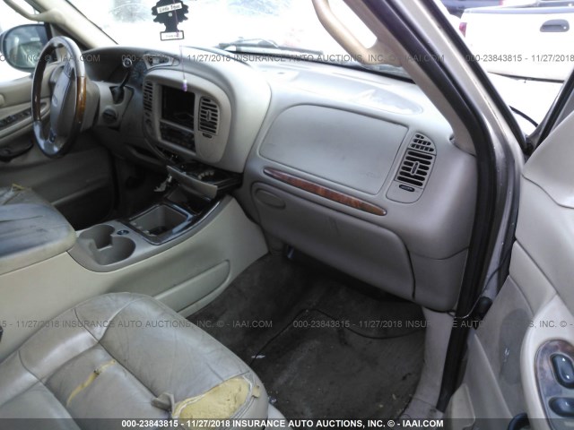5LMFU28A21LJ00522 - 2001 LINCOLN NAVIGATOR 米色 照片 5