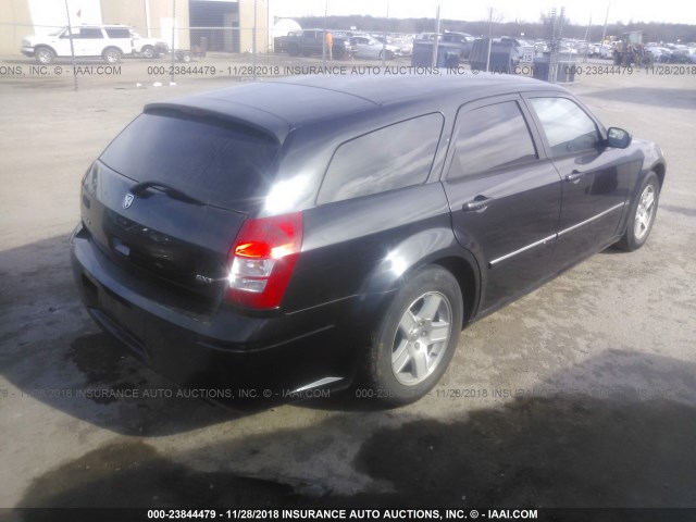 2D4FV48V55H677313 - 2005 DODGE MAGNUM SXT BLACK photo 4