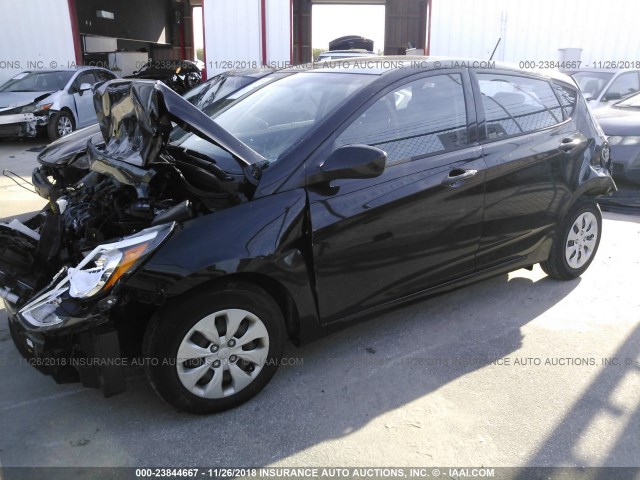 KMHCT5AE6GU246562 - 2016 HYUNDAI ACCENT SE BLACK photo 2