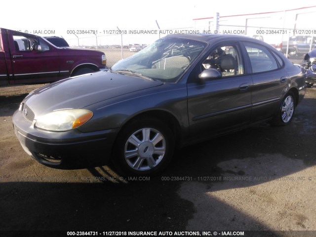 1FAFP56265A233917 - 2005 FORD TAURUS SEL GRAY photo 2