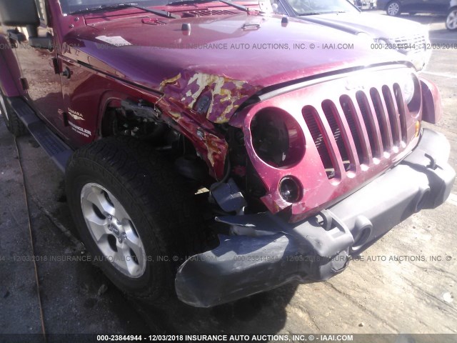 1C4BJWEG0DL520086 - 2013 JEEP WRANGLER UNLIMITE SAHARA MAROON photo 6