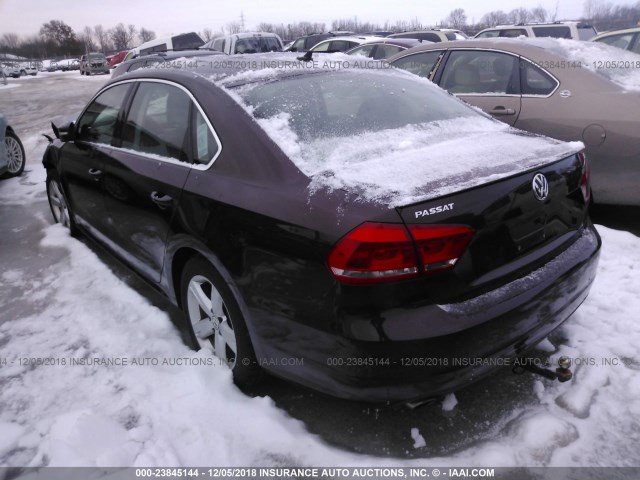 1VWBP7A35DC081746 - 2013 VOLKSWAGEN PASSAT SE BURGUNDY photo 3