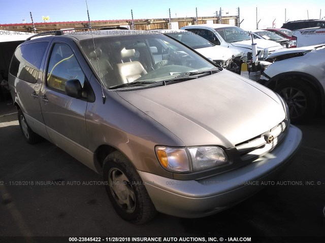 4T3ZF13C5WU005068 - 1998 TOYOTA SIENNA LE/XLE GOLD photo 1