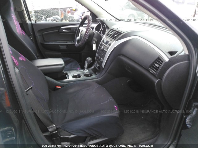 1GNLVFED1AS107696 - 2010 CHEVROLET TRAVERSE LT BLACK photo 5