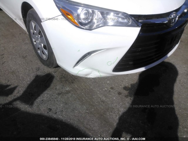 4T4BF1FKXFR466706 - 2015 TOYOTA CAMRY LE/XLE/SE/XSE WHITE photo 6