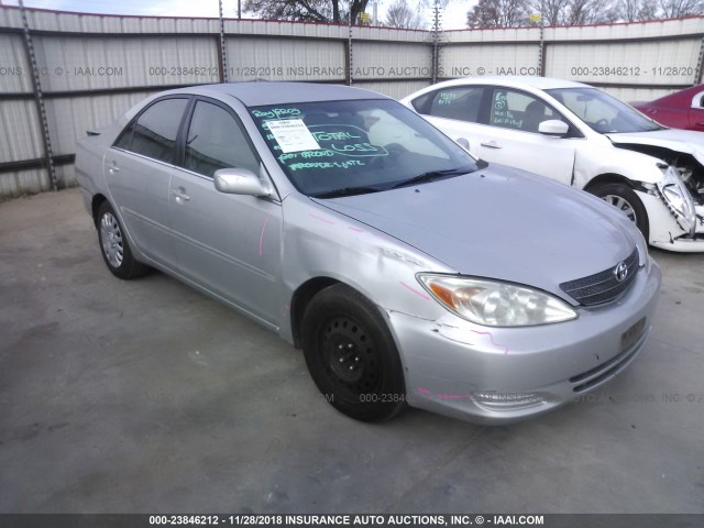 4T1BE32K72U563497 - 2002 TOYOTA CAMRY LE/XLE/SE SILVER photo 1