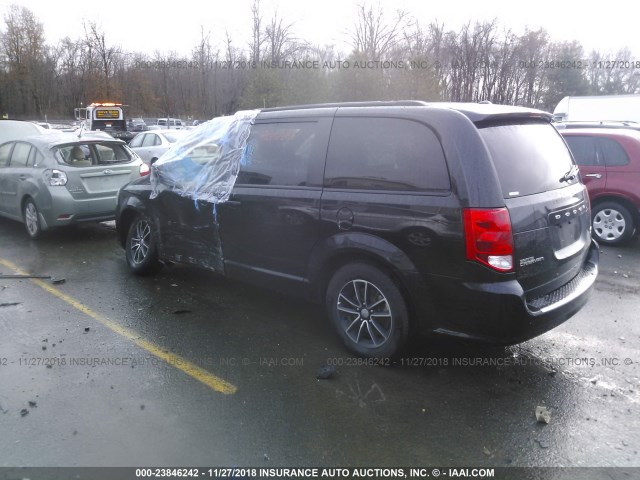 2C4RDGEG2JR147292 - 2018 DODGE GRAND CARAVAN GT BLACK photo 3