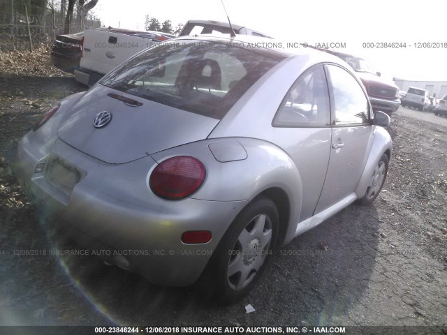 3VWDC21C51M416523 - 2001 VOLKSWAGEN NEW BEETLE GLX SILVER photo 4