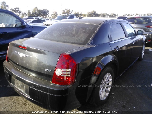 2C3LA43R28H293620 - 2008 CHRYSLER 300 LX BLACK photo 4