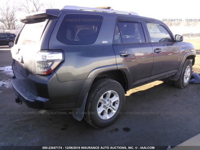 JTEBU5JR5G5398032 - 2016 TOYOTA 4RUNNER SR5 PREM/LTDL/TRAIL/TRD GRAY photo 4