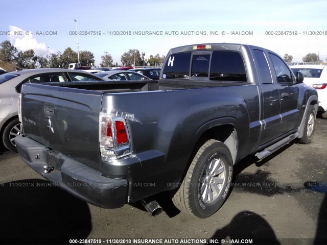 1Z7HC32K36S542639 - 2006 MITSUBISHI RAIDER DUROCROSS GRAY photo 4