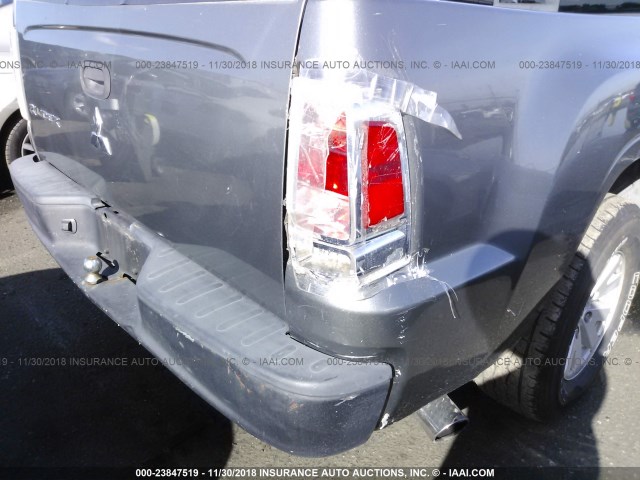 1Z7HC32K36S542639 - 2006 MITSUBISHI RAIDER DUROCROSS GRAY photo 6