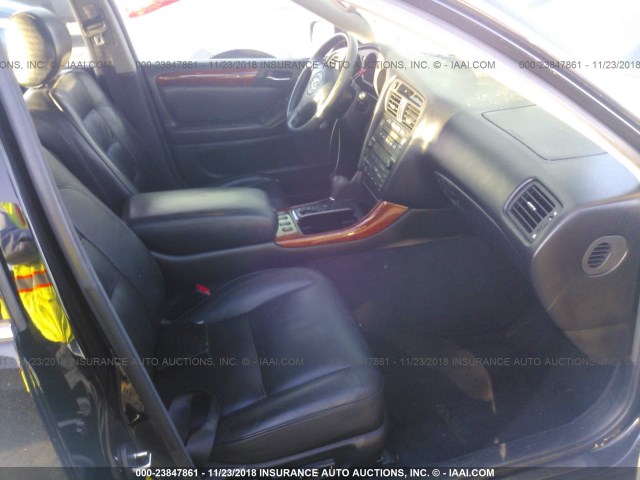 JT8BD69S730183906 - 2003 LEXUS GS 300 BLACK photo 5