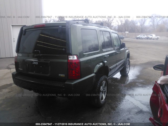 1J8HG48N28C156498 - 2008 JEEP COMMANDER SPORT GREEN photo 4