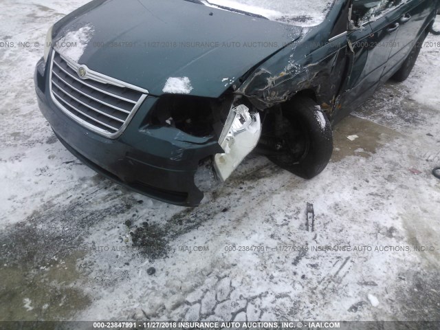 2A8HR44E19R535856 - 2009 CHRYSLER TOWN & COUNTRY LX GREEN photo 6