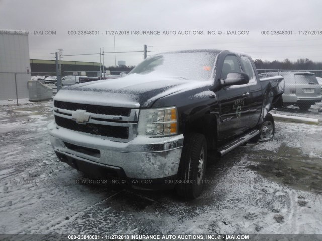 1GC2CVCG8DZ292133 - 2013 CHEVROLET SILVERADO C2500 HEAVY DUTY BLACK photo 2