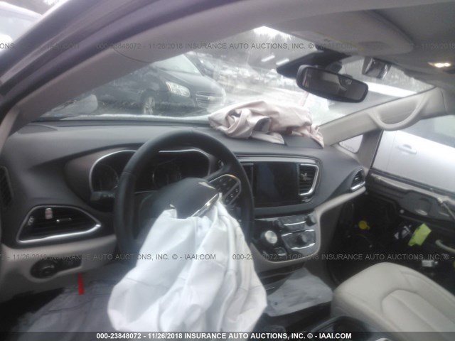 2C4RC1EG0HR536832 - 2017 CHRYSLER PACIFICA TOURING L PLUS GOLD photo 5