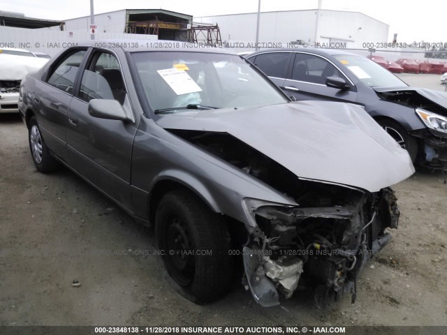 4T1BF22K31U126862 - 2001 TOYOTA CAMRY LE/XLE GRAY photo 1