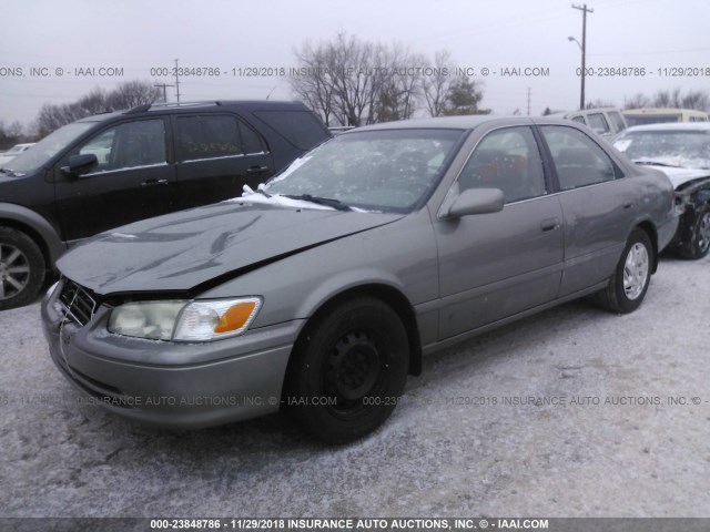 4T1BG22K71U029130 - 2001 TOYOTA CAMRY CE/LE/XLE TAN photo 2