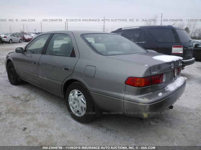 4T1BG22K71U029130 - 2001 TOYOTA CAMRY CE/LE/XLE TAN photo 3