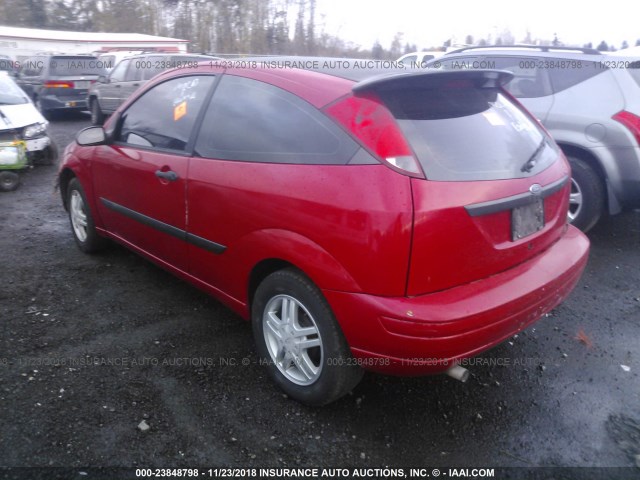 3FAFP31Z13R186789 - 2003 FORD FOCUS ZX3 RED photo 3