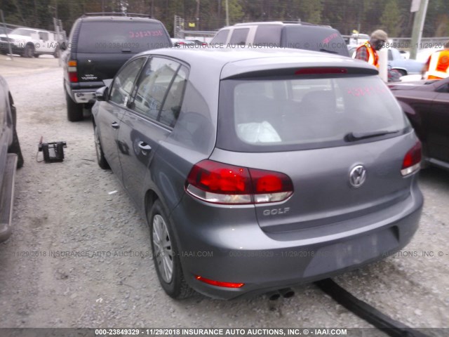 WVWDB7AJ5DW139300 - 2013 VOLKSWAGEN GOLF 灰色 照片 3