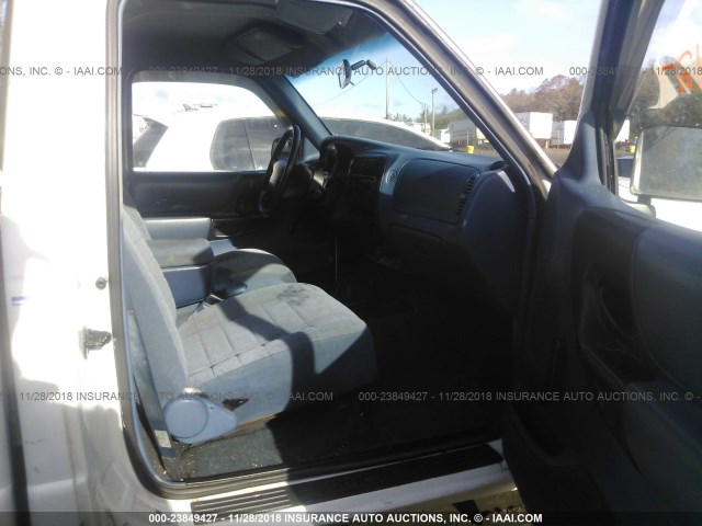 1FTCR10A5VTA43305 - 1997 FORD RANGER WHITE photo 5