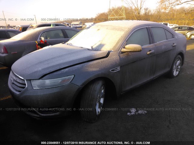 1FAHP2E86DG211800 - 2013 FORD TAURUS SEL GRAY photo 2