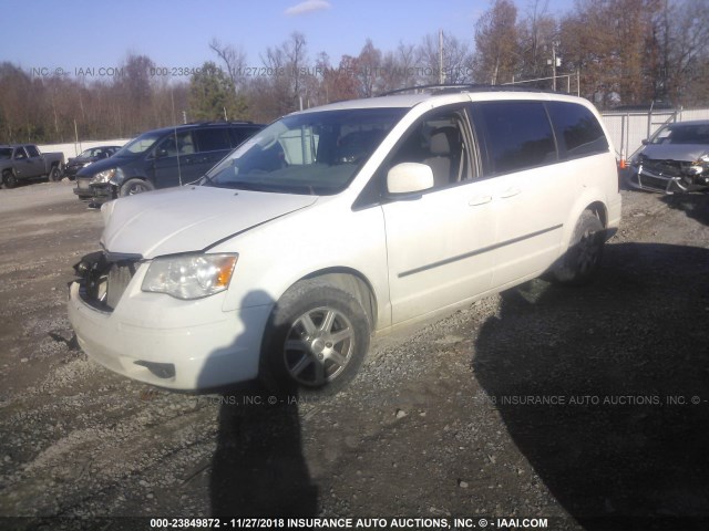 2A4RR5D1XAR293243 - 2010 CHRYSLER TOWN & COUNTRY TOURING WHITE photo 2