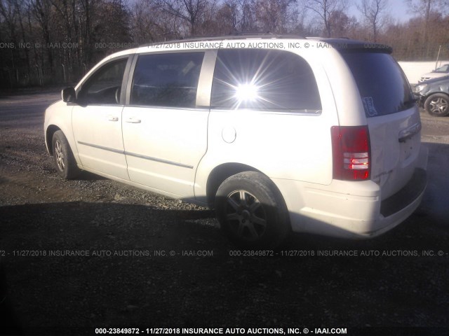 2A4RR5D1XAR293243 - 2010 CHRYSLER TOWN & COUNTRY TOURING WHITE photo 3