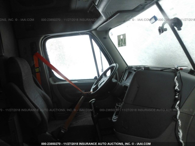 1FUJGLDR7DLBU4140 - 2013 FREIGHTLINER CASCADIA 125  Unknown photo 5