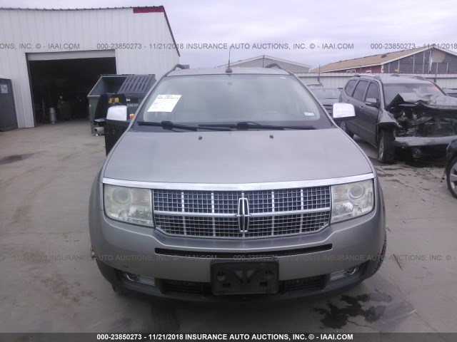 2LMDU68CX8BJ04500 - 2008 LINCOLN MKX Pewter photo 6