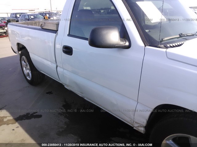 3GCEC14V56G139845 - 2006 CHEVROLET SILVERADO C1500 WHITE photo 6