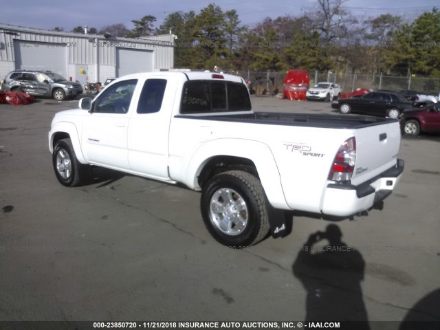 5TEUU4EN3AZ736949 - 2010 TOYOTA TACOMA ACCESS CAB თეთრი ფოტო 3