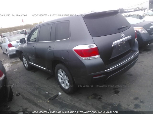 5TDZK3EHXCS087330 - 2012 TOYOTA HIGHLANDER SE GRAY photo 3