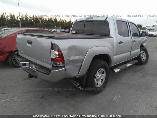 5TFLU4EN7DX057645 - 2013 TOYOTA TACOMA DOUBLE CAB SILVER photo 4