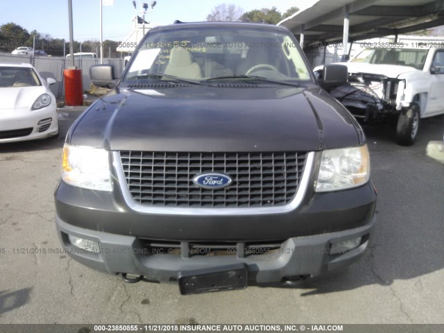 1FMFU16506LA95444 - 2006 FORD EXPEDITION XLT GRAY photo 6