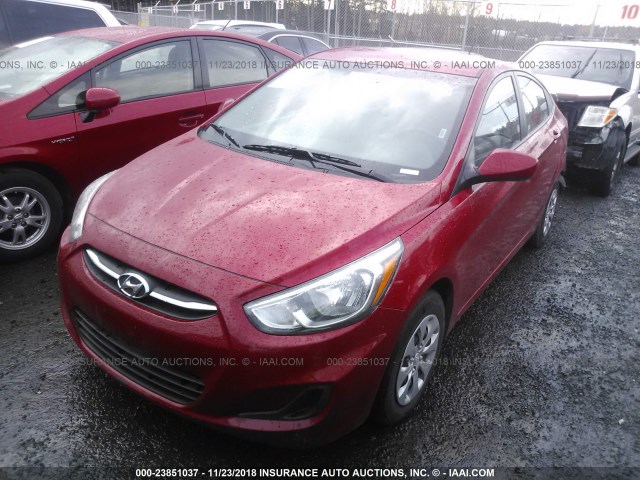 KMHCT4AE3HU300752 - 2017 HYUNDAI ACCENT SE RED photo 2