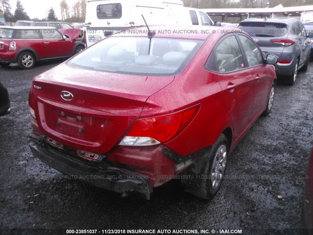 KMHCT4AE3HU300752 - 2017 HYUNDAI ACCENT SE RED photo 4