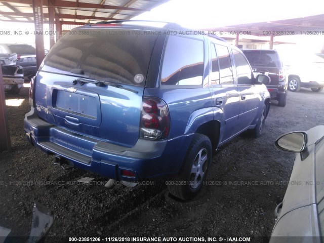 1GNDT13S962223279 - 2006 CHEVROLET TRAILBLAZER LS/LT BLUE photo 4