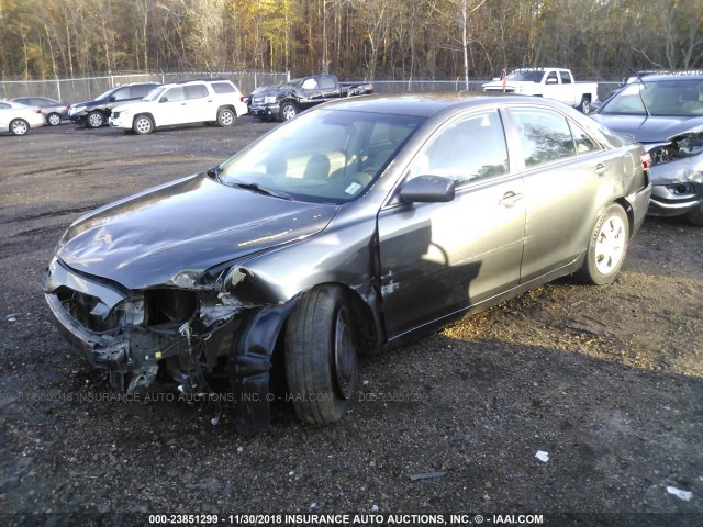 4T4BE46K78R024991 - 2008 TOYOTA CAMRY CE/LE/XLE/SE GRAY photo 2
