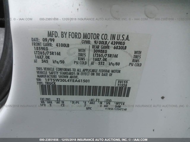 1FTSW30L4YEA61501 - 2000 FORD F350 SRW SUPER DUTY WHITE photo 9