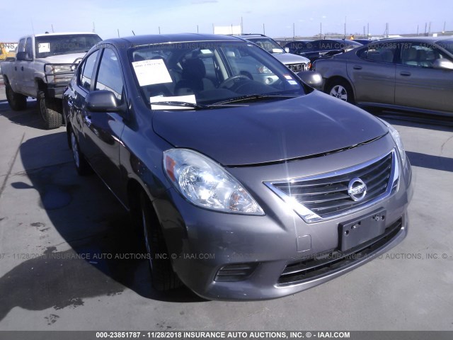 3N1CN7AP9CL891838 - 2012 NISSAN VERSA S/SV/SL GRAY photo 1